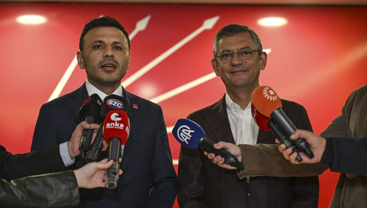 CHP İstanbul İl Başkanı Çelik, Özgür Özel'e desteğini açıkladı CHP İstanbul İl Başkanı Çelik, Özgür Özel'e desteğini açıkladı