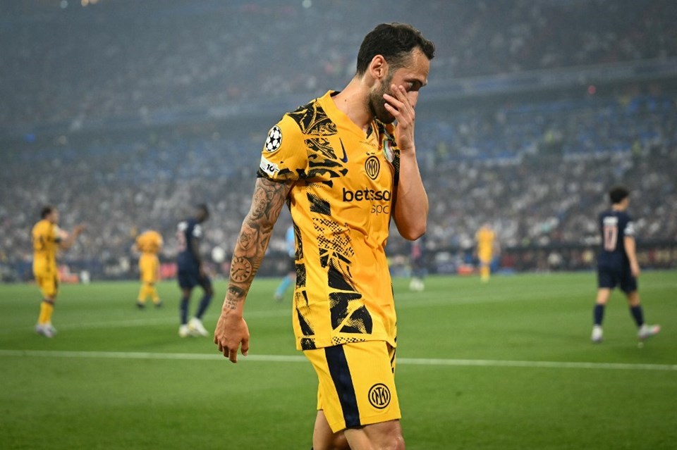 Galatasaray, Inter'i abluka altına aldı: Hakan Çalhanoğlu ve yeni kaleci! - 1