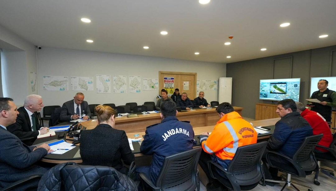 İstanbul'da deprem toplantısı yapıldı