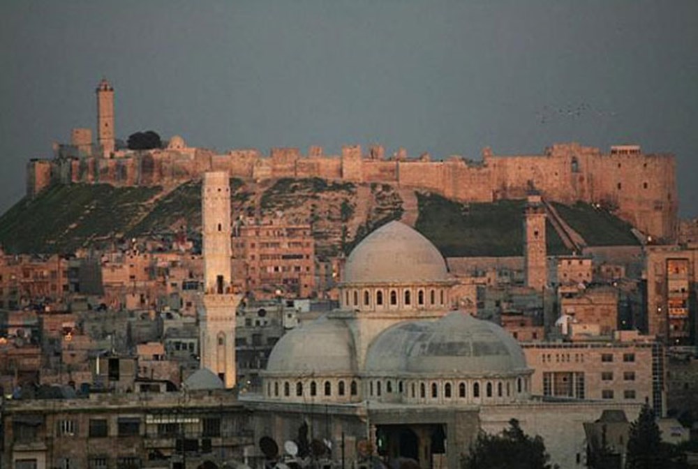 Статуя христа-искупителя бразилия ночью. Бразилия сирия. Сирия 2010. Бразилия сирия. Хомс сирия сейчас.