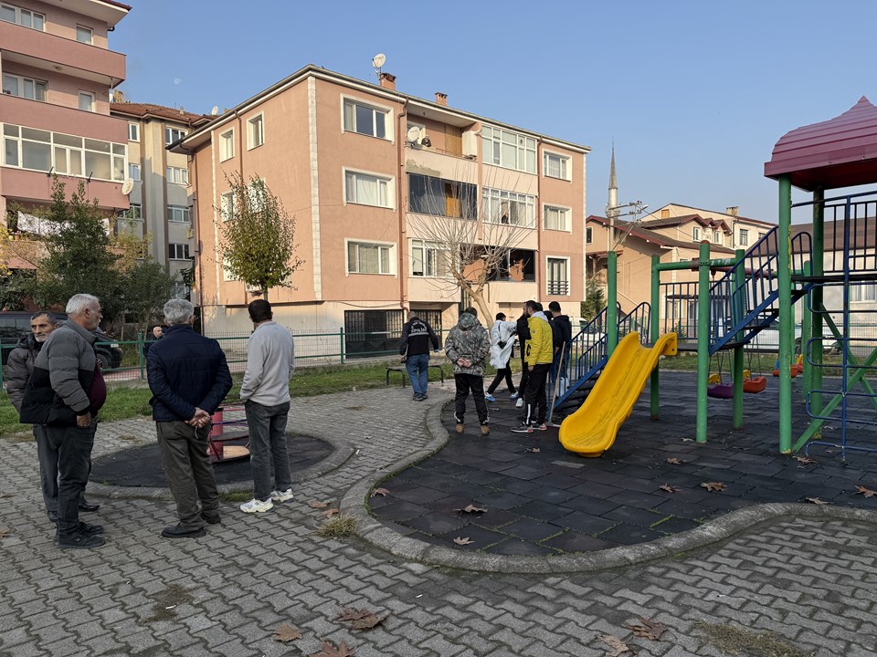 Sakarya'da çocuk parkında dehşet: Başından vurulmuş halde ölü bulundu - 1