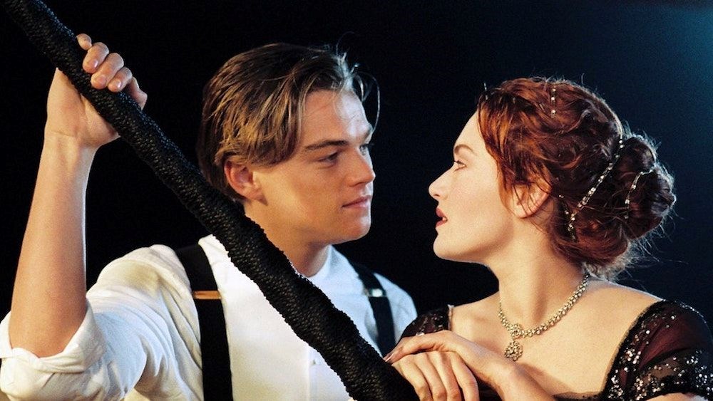 Titanic'te Rose'u hayatta tutan kapı rekor fiyata satıldı - 3