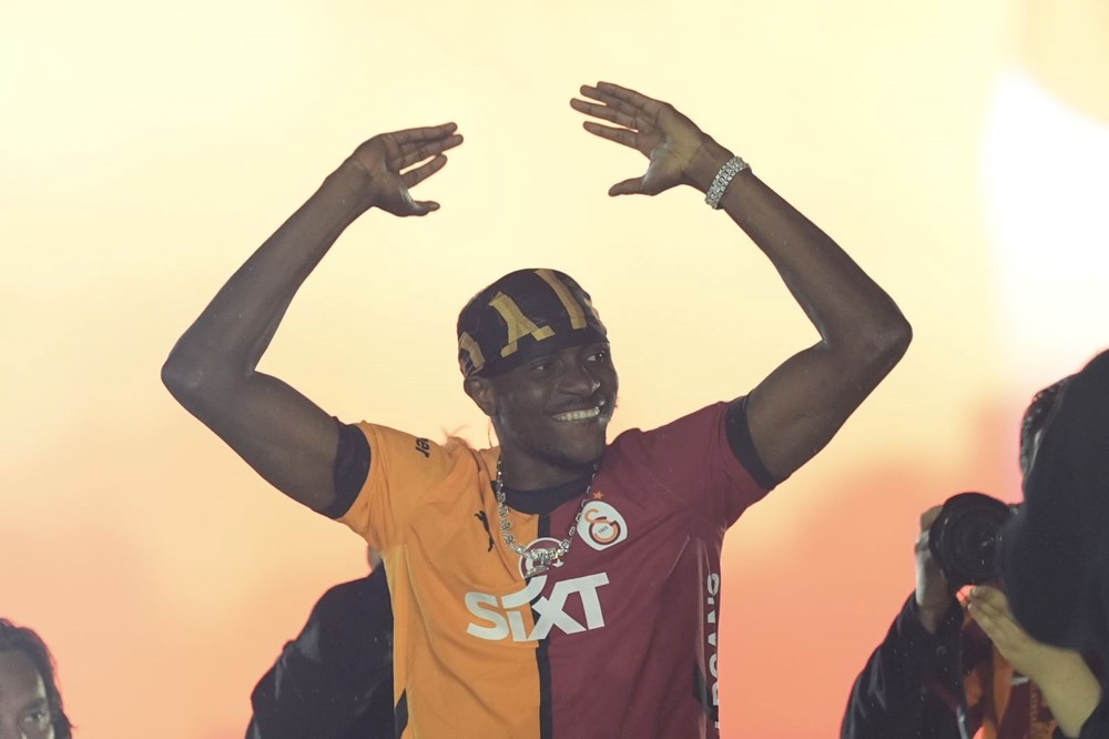 Victor Osimhen için son dakika: "Başkanla bizzat görüştü, 3 yıllık sözleşmeye imza atacak" - 7