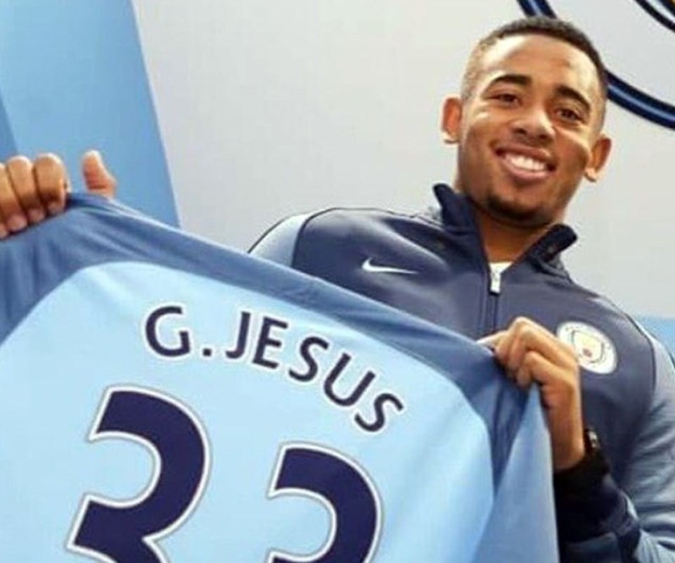 Manchester City, Jesus'la sözleşme imzaladı - 1