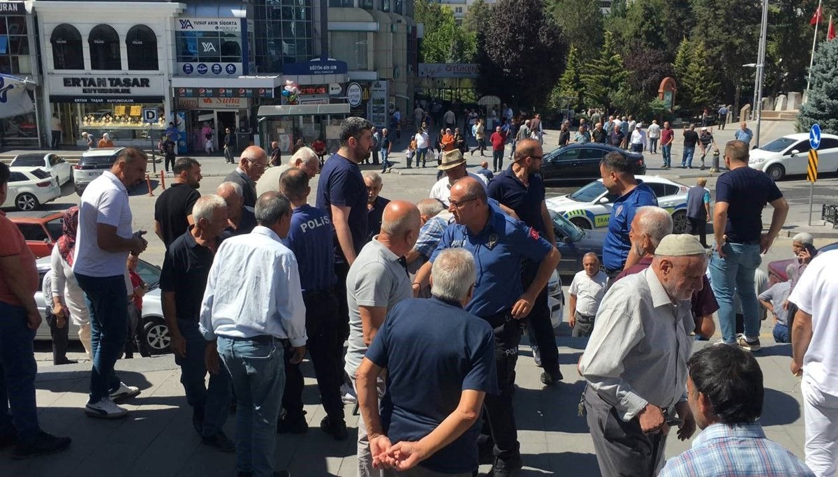 Kayseri'de namaz çıkışı kayınbiradenini bıçakladı