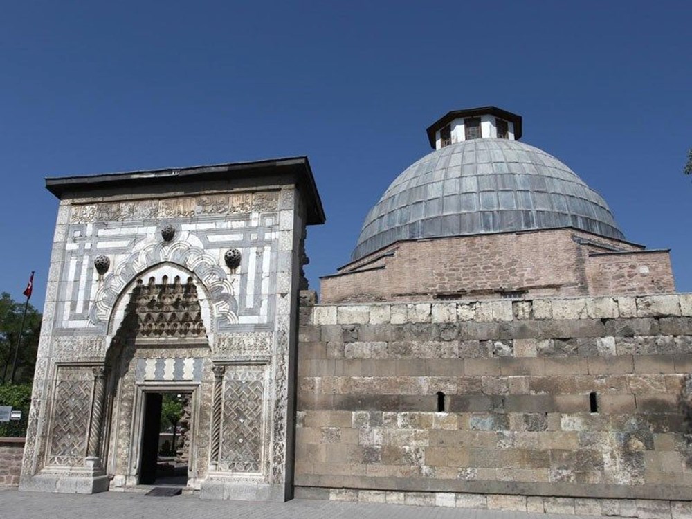 Taşa yansıyan sanat: Anadolu'nun taç kapıları - 9