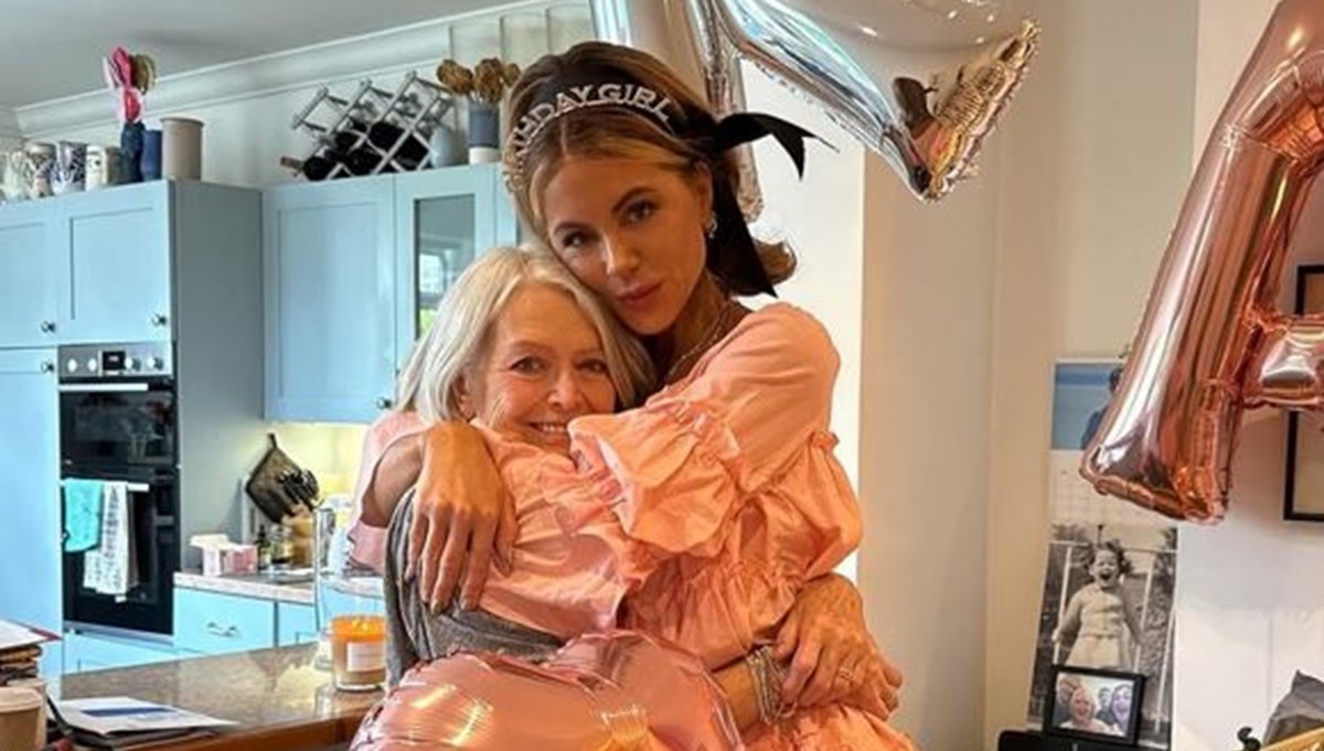 Ünlü oyuncunun anne acısı: ''Kollarımda vefat etti''