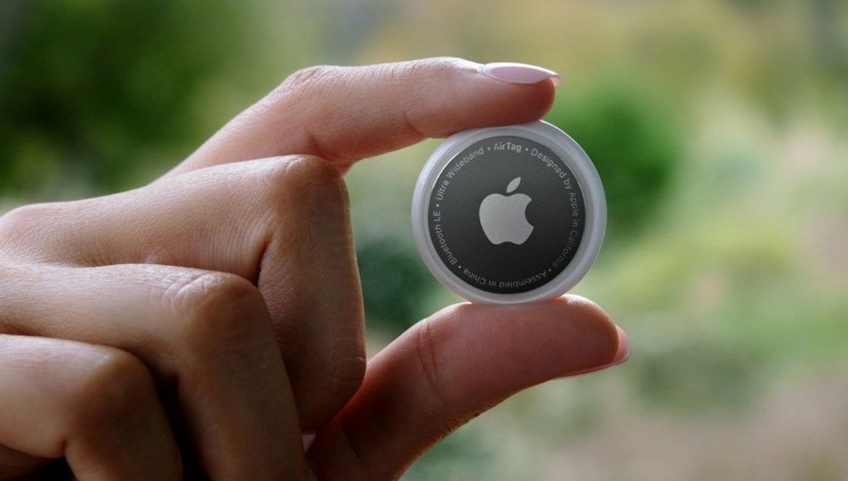 Apple, AirTag'i tanıttı Apple, AirTag'i tanıttı