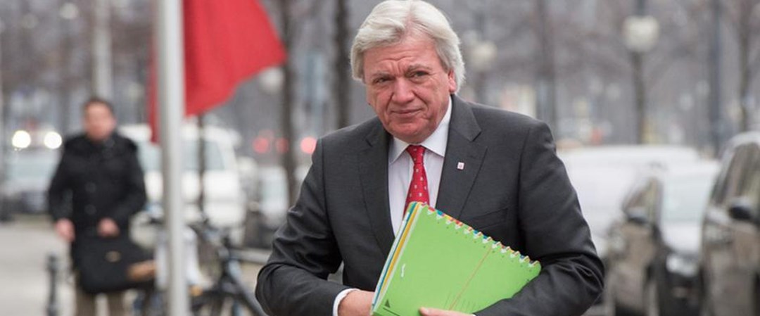 Almanya'da eyalet başbakanı NSU komisyonunda dinlenecek Son Dakika