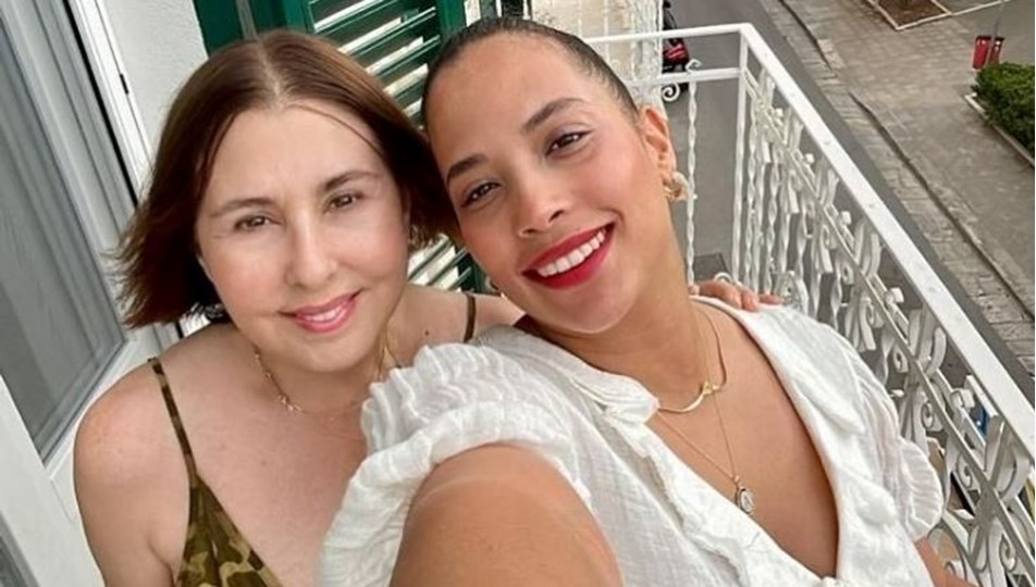 Nilüfer'in kızı Ayşe Nazlı Yumlu kimdir? - Son Dakika Magazin Haberleri | N-Life