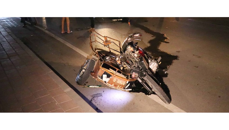 Adana Da Otomobil Motosikletle Carpisti Bir Olu Bir Yarali Ntv