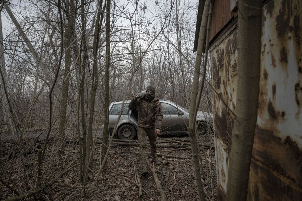 Ukrayna'da cephe hattında yılbaşında çatışmalar aralıksız sürdü - 4