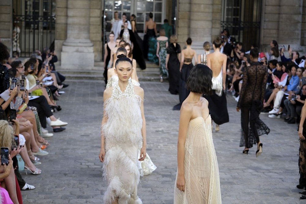 Modanın ustaları Paris'te: Haute couture defileleri - 4