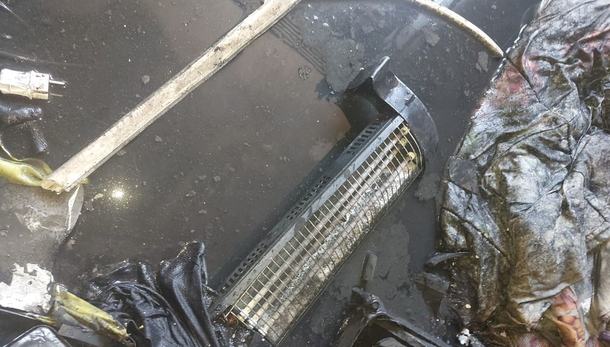 Elektrik sobasından yangın çıktı