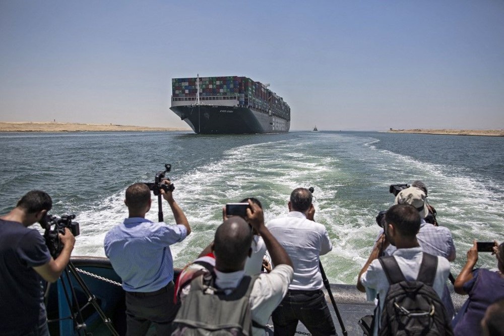 Süveyş Kanalı’nı tıkayan gemi 106 gün sonra serbest - 2