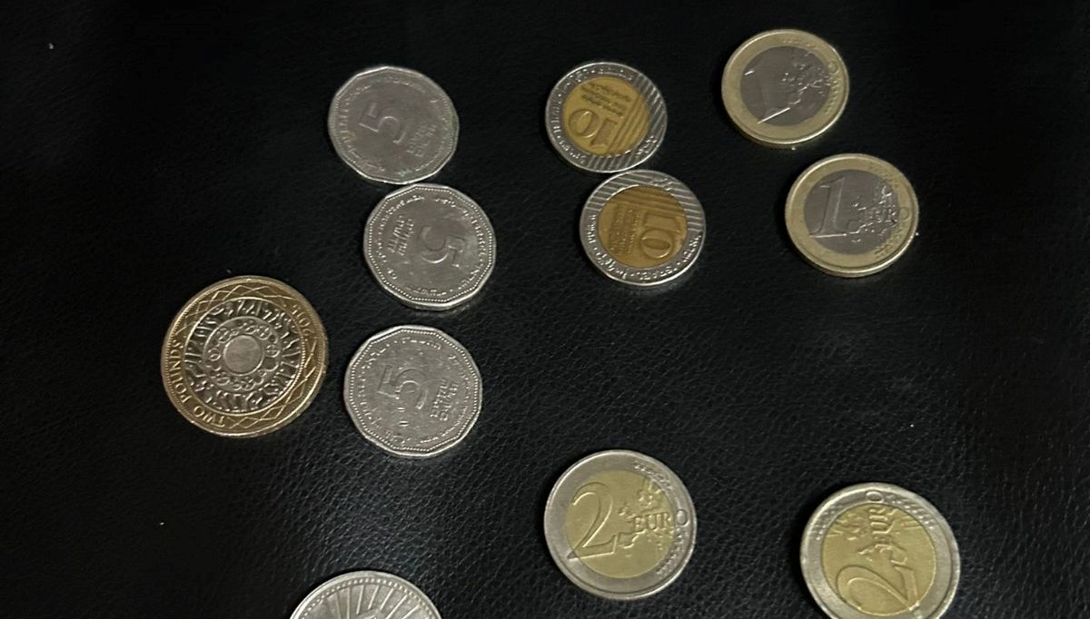 Sahtecilikte yeni boyut: Lazerle 2 euro bastılar Sahtecilikte yeni boyut: Lazerle 2 euro bastılar