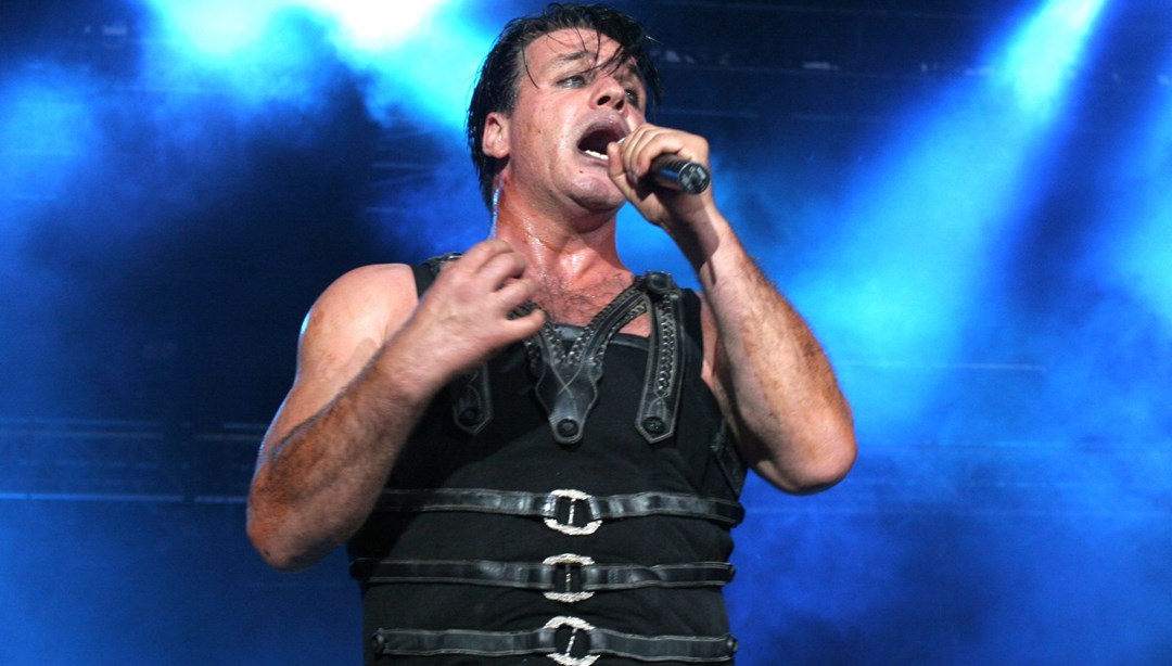 Rammstein grubunun solisti Till Lindemann'ın da corona virüse yakalandı Corona