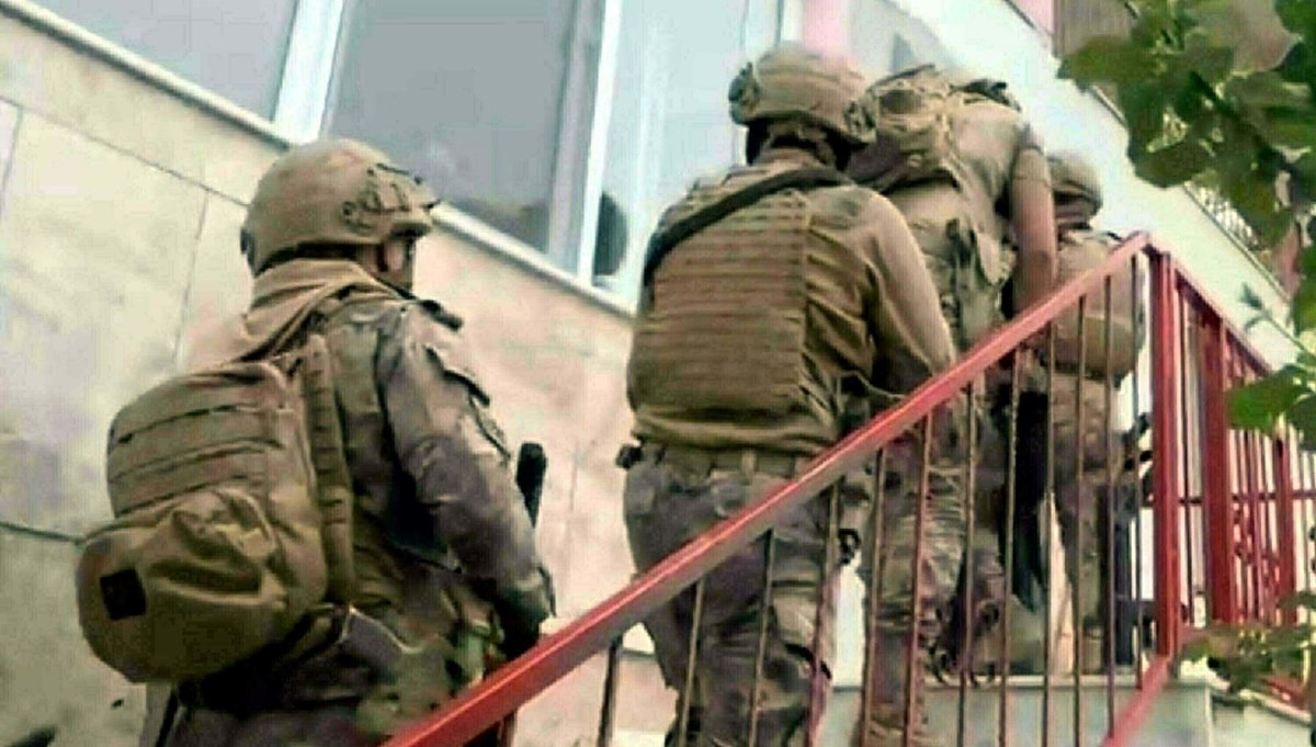 İzmir merkezli 6 ilde FETÖ operasyonu