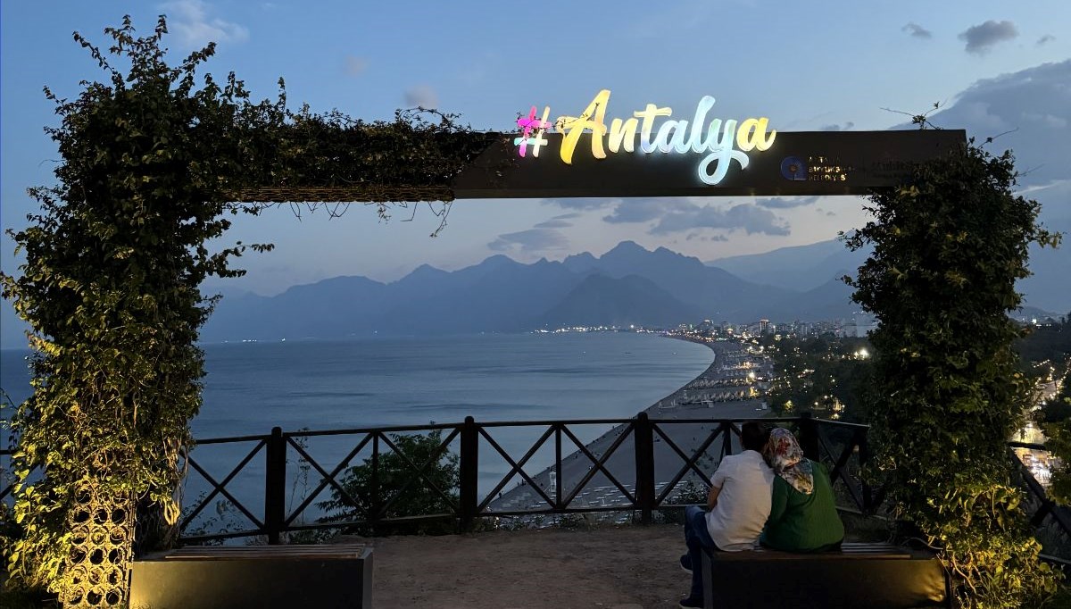 Kurban Bayramı tatili için hareketlilik başladı: Antalya’da otellerin yüzde 80’i doldu Kurban Bayramı tatili için hareketlilik başladı: Antalya’da otellerin yüzde 80’i doldu