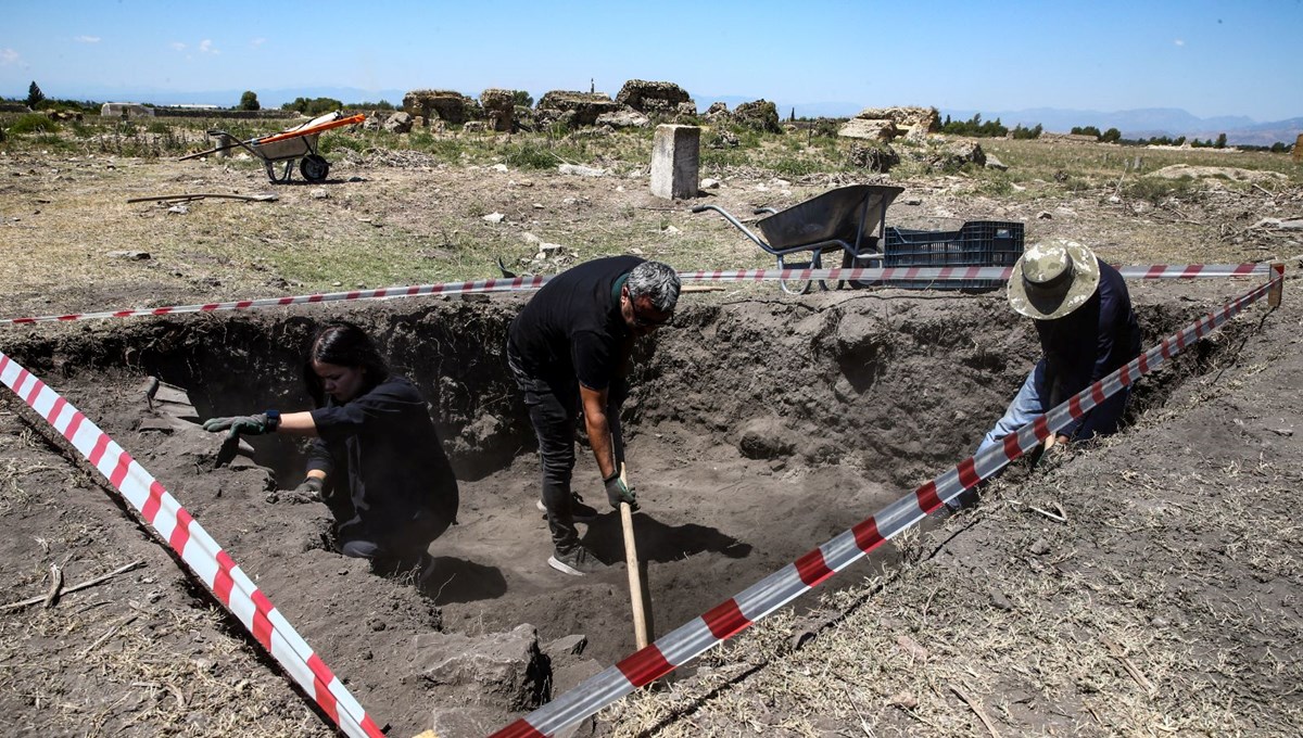 Cami temeli kazısından tarih çıktı