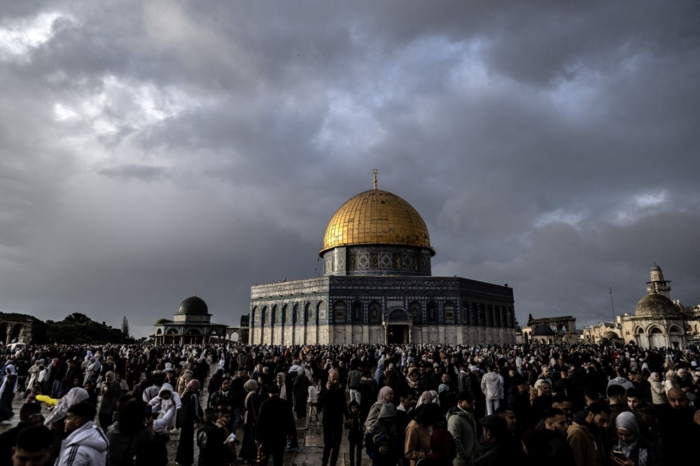 Mescid-i Aksa'da bayram sabahı | 60 bin Müslüman namaz kıldı - 12