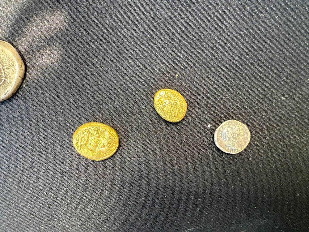 PonRphl6lkKNl BhCGzDKQ