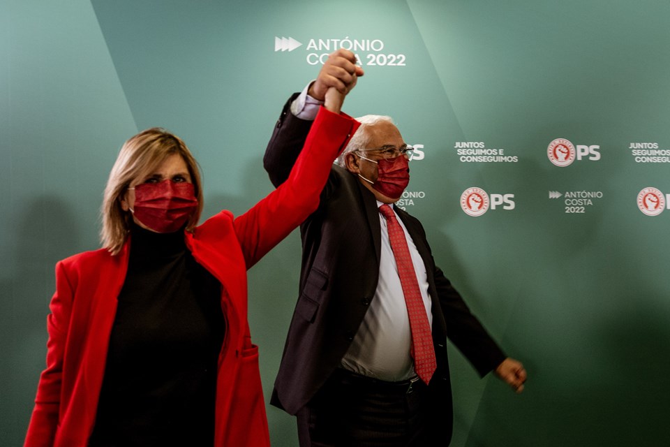 Portekiz'de seçimleri meclis çoğunluğuyla Sosyalist Parti kazandı - 1
