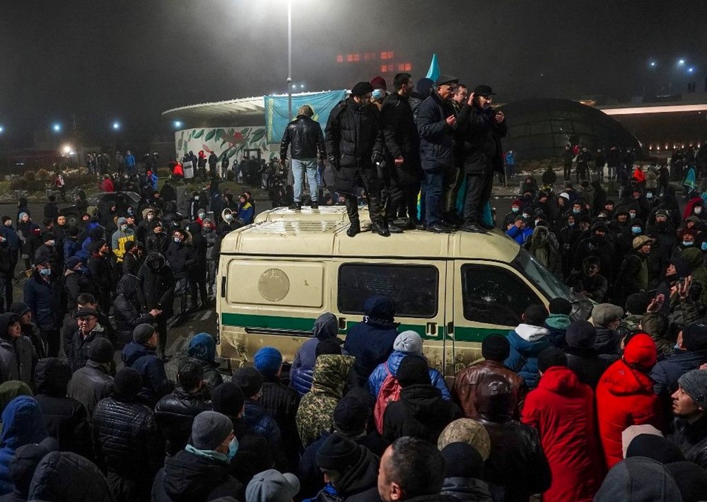Kazakistan'da protestolar sürerken Nazarbayev'in kızının İngiltere'ye kaçırdığı servet gündem oldu: Malikane ve özel jet satın aldı - 15