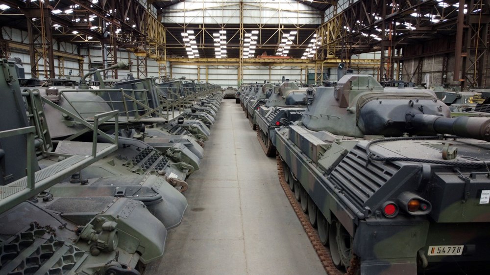 Emekli tanklar kıymete bindi - 10 bin euroya aldı 500 bine satacak - 16