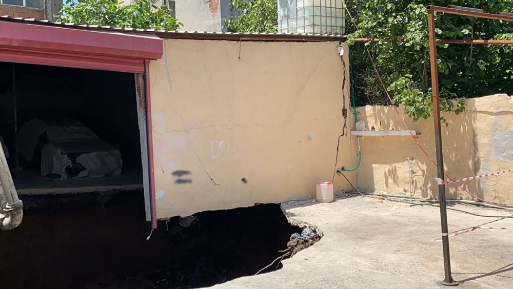 Ümraniye'de garajda çökme: İki bina boşaltıldı - 4