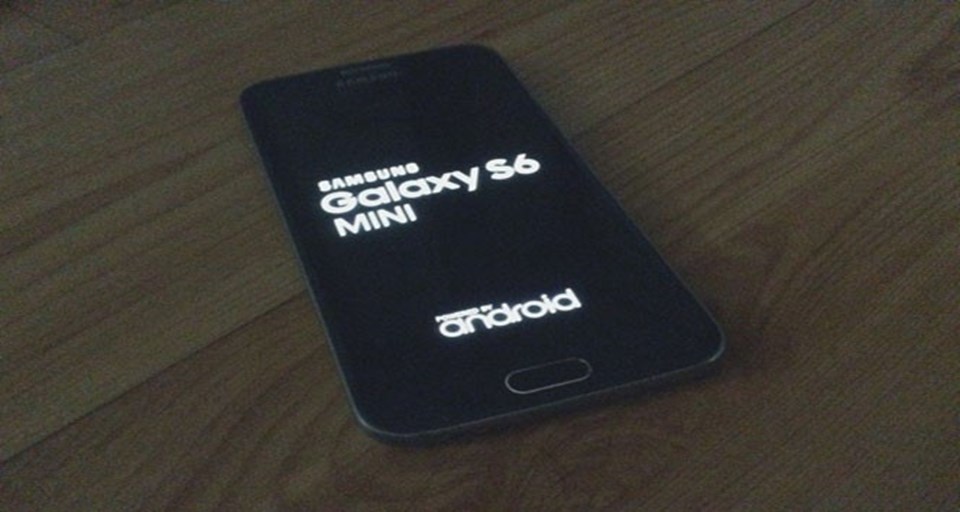 Samsung'un son bombası: Galaxy S6 Mini - 1