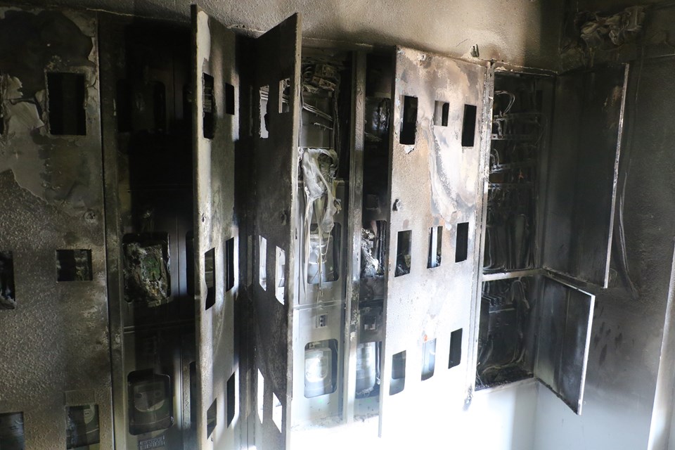 Elektrik panosu bomba gibi patladı - 1