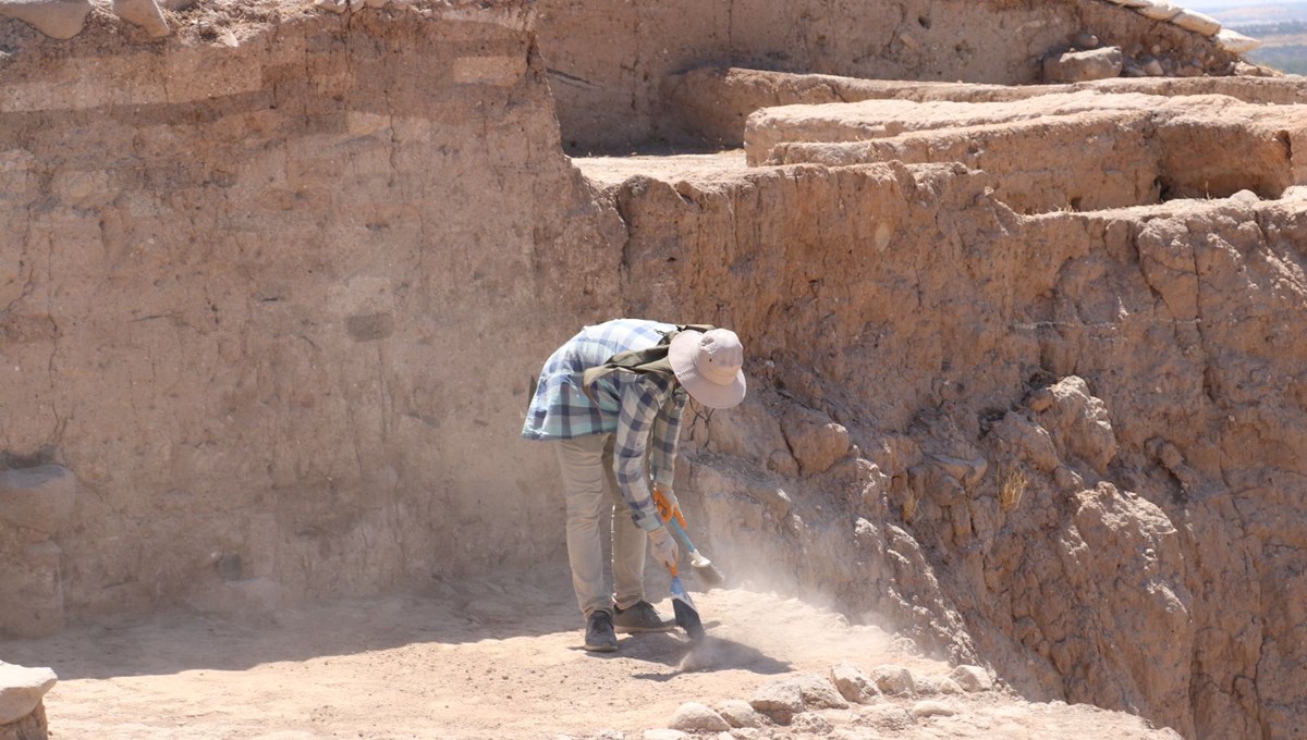 Kilis'teki Oylum Höyük'te kazı çalışmaları sürüyor