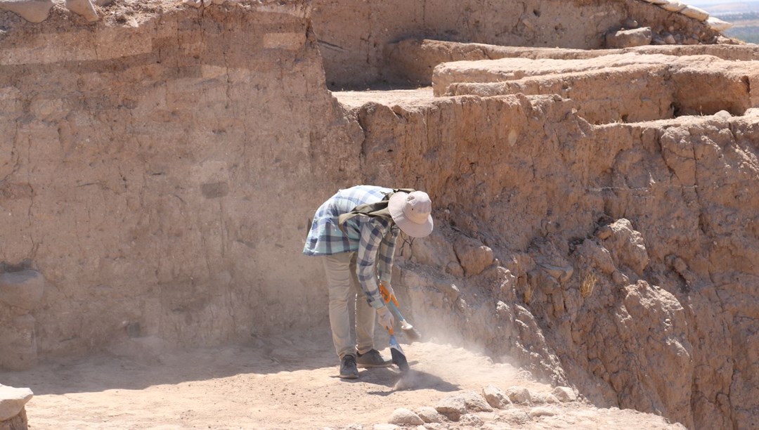Kilis'teki Oylum Höyük'te kazı çalışmaları sürüyor