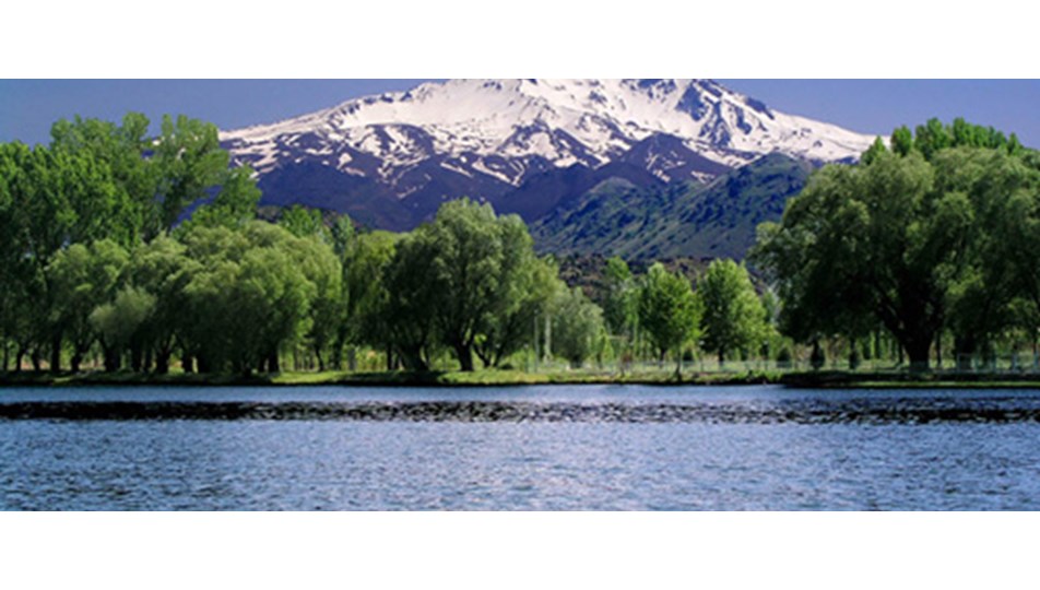 Erciyes Dağı'nın yüksek kesimlerine kar yağdı