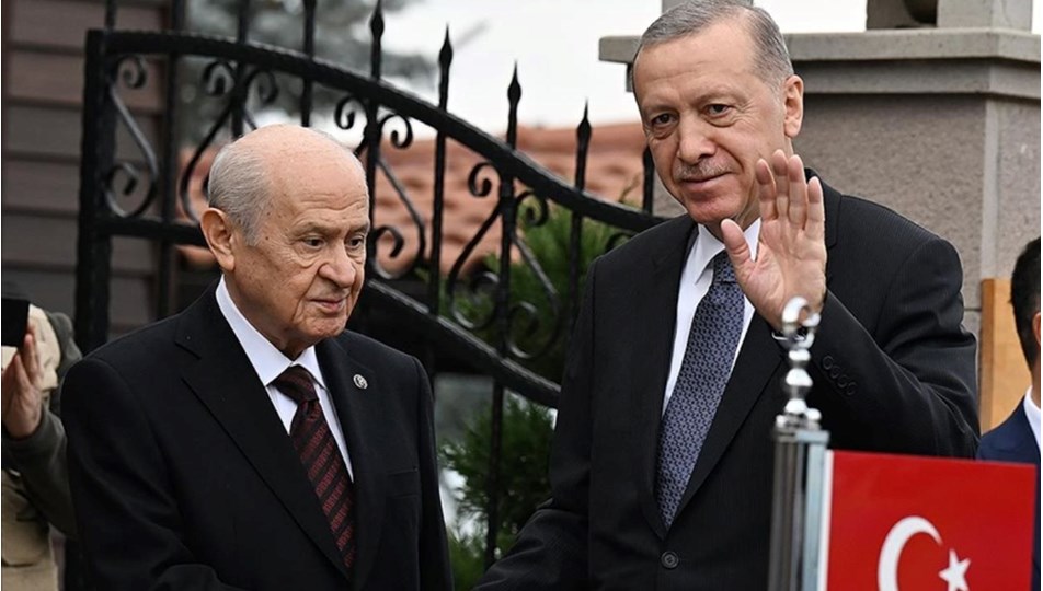 Devlet Bahçeli'den Cumhurbaşkanı Erdoğan'a tebrik telefonu
