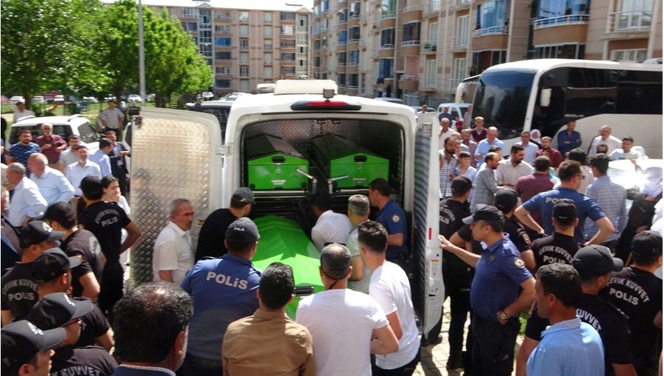 92 yaşındaki kişi tartıştığı eşini öldürdü