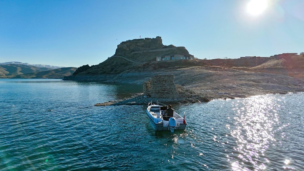 Tunceli'de sular çekilince ortaya çıktı: 2 bin 800 yıllık olduğu tahmin ediliyor - 5