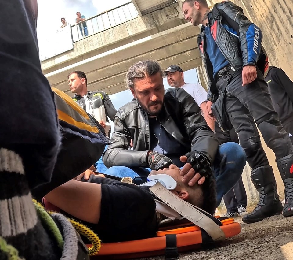 Rögardan sızan su kazaya neden oldu! Kaza anı kamerada: Metrelerce savruldular - 2