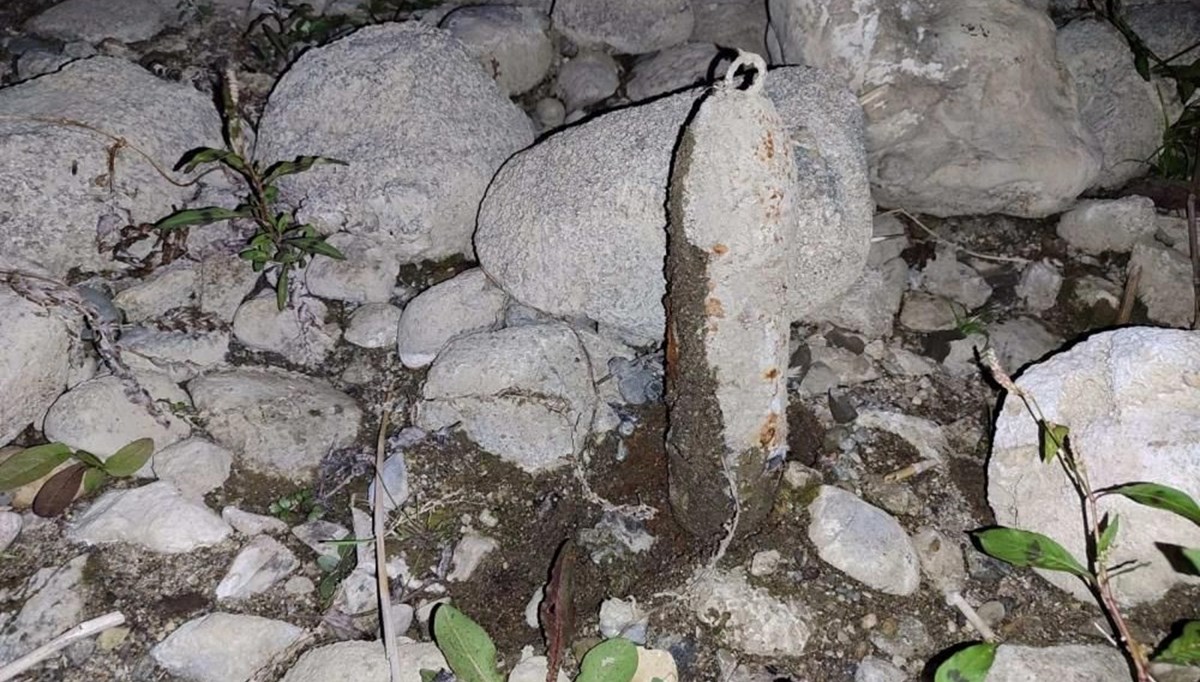 Bursa'da patlamamış top mermisi bulundu Bursa'da patlamamış top mermisi bulundu
