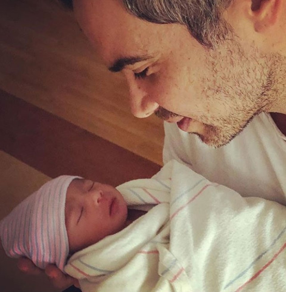 Jessica Alba'nın oğlu Hayes 2017'nin son ünlü bebeği oldu - 2