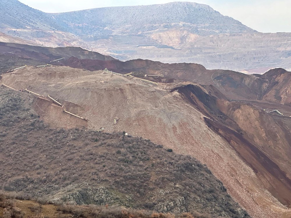 Erzincan İliç’te altın madeninde toprak kayması | 9 işçiden haber alınamıyor, 827 kişiyle arama yapılıyor - 2