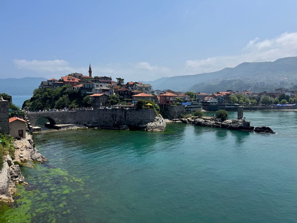 Bayram tatilinde yine doldu taştı: Nüfusunun 10 katı misafir ağırlıyor - 3