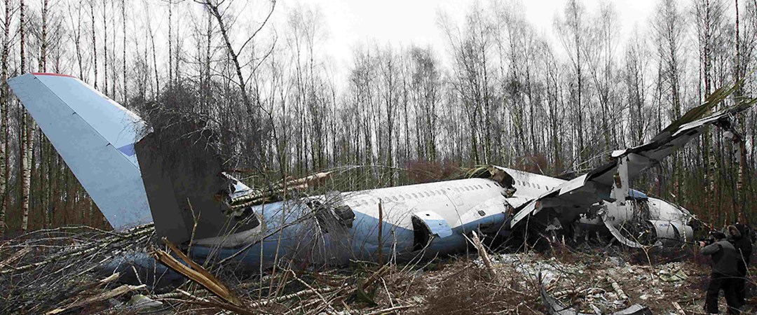 Авиакатастрофа март 1994. Разбитый самолет в лесу. Катастрофа под Междуреченском. Катастрофа стюардесса самолет Авиация сухой.