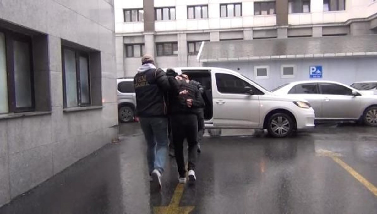 İstanbul'da PKK operasyonunda 5 kişi tutuklandı İstanbul'da PKK operasyonunda 5 kişi tutuklandı