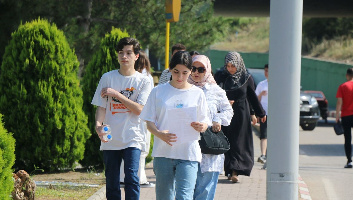 YKS için yanlış okula geldiler! YKS için yanlış okula geldiler!