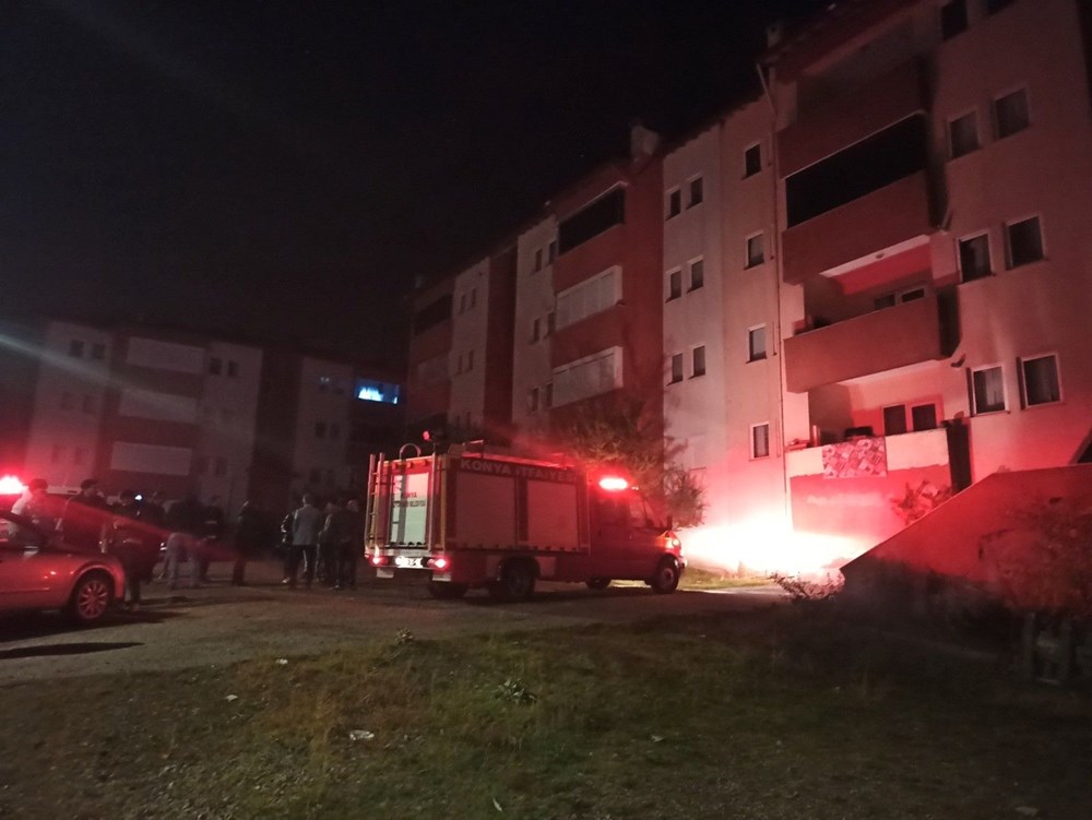 Konya'da zemin katı çöken apartman boşaltıldı - 5