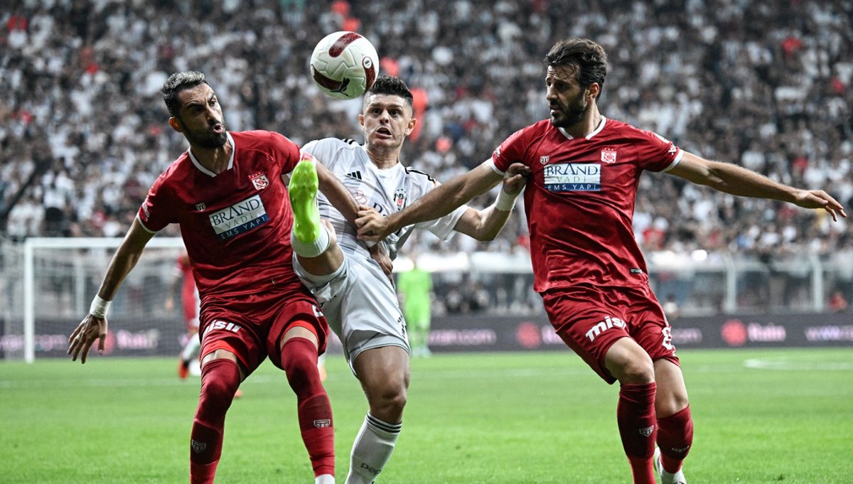 Sivasspor'un ligde 5 maçlık yenilmezlik serisi sona erdi Sivasspor'un ligde 5 maçlık yenilmezlik serisi sona erdi
