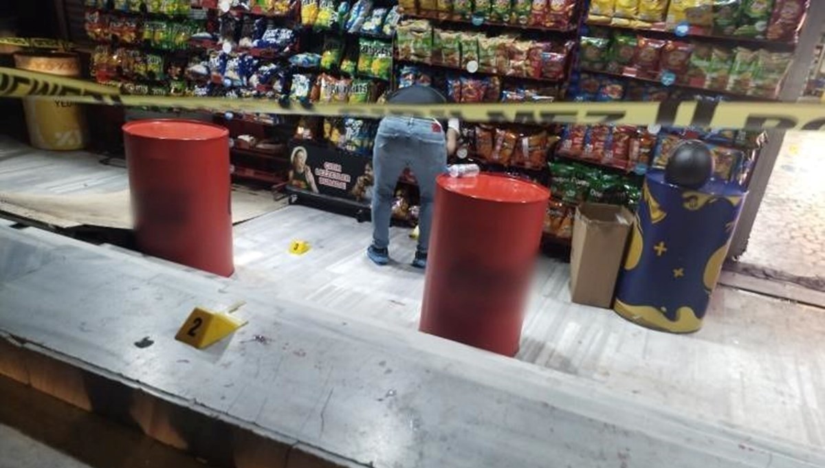 Maltepe'de bıçaklı kavga: 5 yaralı Maltepe'de bıçaklı kavga: 5 yaralı