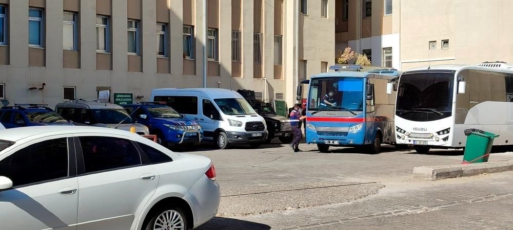 Narin cinayeti soruşturmasında son durum: Narin'in yengesi ve 2 kuzeni adliyede - 13